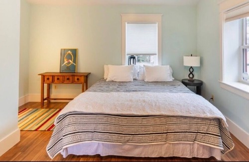 Eastport Apartment | Eastport Hideaway - Perfect little guesthouse for 2