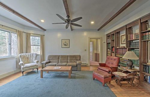 Tisbury House | Easy Access to Beaches Vineyard Haven House