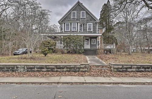 Tisbury House | Easy Access to Beaches Vineyard Haven House