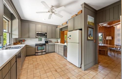 Debordieu Colony House | Easy Breezy home by Peace Vacations