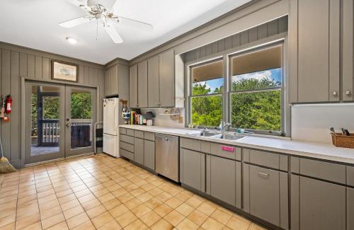 Debordieu Colony House | Easy Breezy home by Peace Vacations