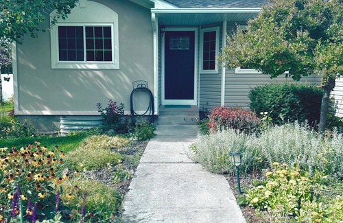 Ammon House | Easy day trips to the Tetons & Yellowstone