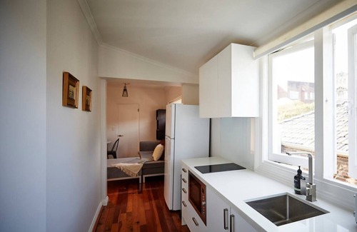 Ashfield Apartment | Easy Esperanza Compact Indoor outdoor Living