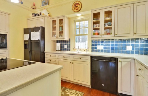 Bahama Village House | Easy Livin' by AvantStay | Key West Home w/Pool & BBQ | Week Long Stays Only