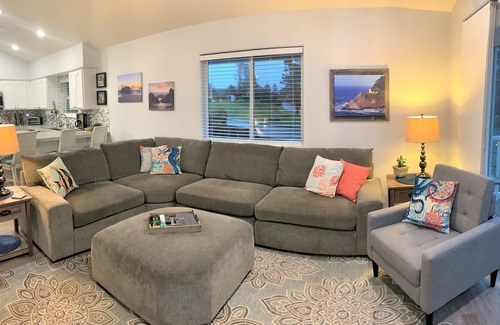 Brookings House | Easy Living Oregon Coast Townhome - Ocean View!