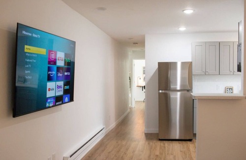 Pueblo Apartment | Easy Self Check In 2BD1BA Renovated Hidden Gem