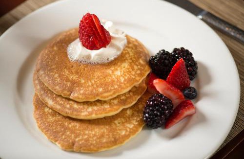 Miami Springs Hotel | EB Hotel Miami Airport