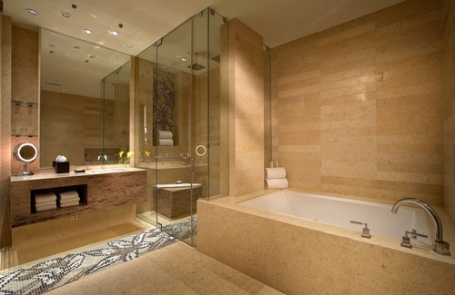 Miami Springs Hotel | EB Hotel Miami
