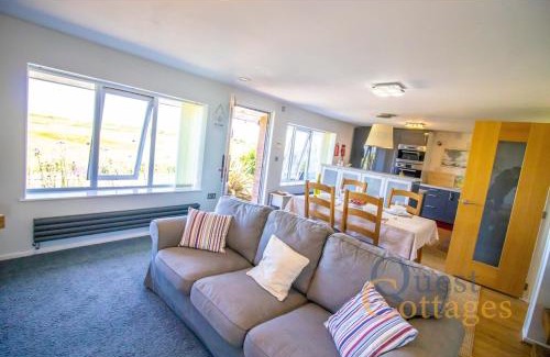 Icklesham House | Ebb n Flow - Winchelsea Beach - Nature Reserve & Beach Views