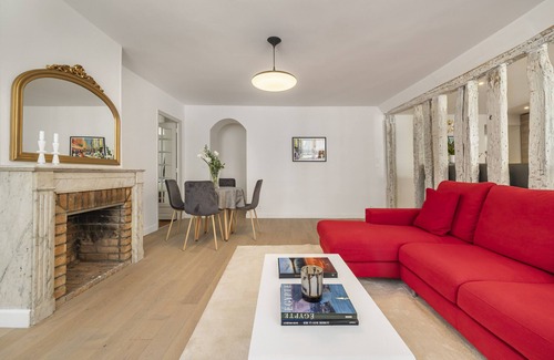 Quartier Sainte-Avoye Apartment | Ecarlate, very nice 2 bedroom 2 bathroom apartment