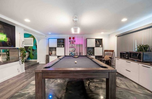 Greenacres Condo | Eccentric Studio On The River