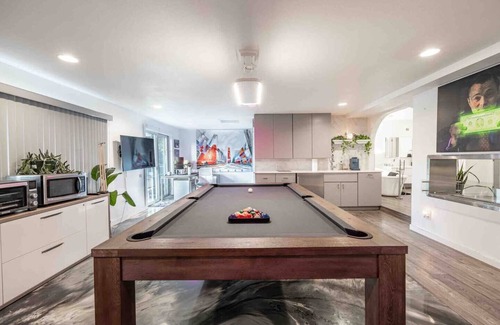 Greenacres Condo | Eccentric Studio On The River