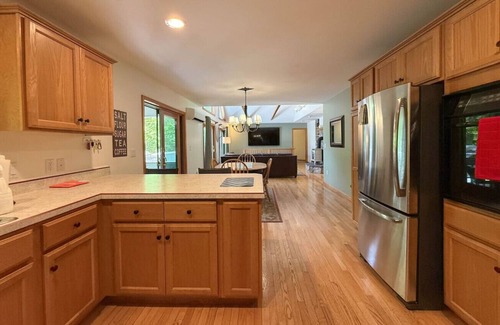 Jackson House | Echo Pines | Family Getaway Minutes to Storyland!