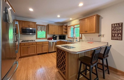 Jackson House | Echo Pines | Family Getaway Minutes to Storyland!