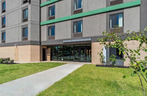 Cascades Hotel | ECHO Suites Extended Stay by Wyndham Sterling