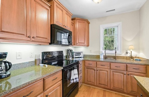 Foscoe House | Echota Wintergreens 1721- Mountain Condo, Gated Resort, Indoor/Outdoor Pools and Hot Tub, Fitness.