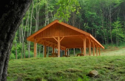 Foscoe Condo | Echota Woods 132, Close to High Country Attractions, Gated Resort, Pools, Fitness, Catch and Release Fishing,Last minute Discount available- discount included in online quote