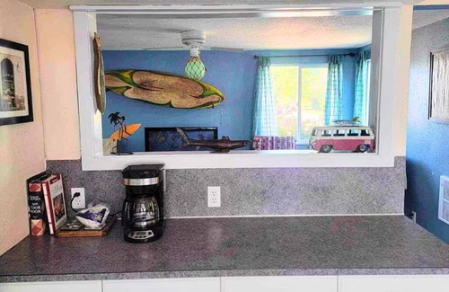 Westport House | Eclectic Beachy Escape – Pet-Friendly with Surfer Vibes