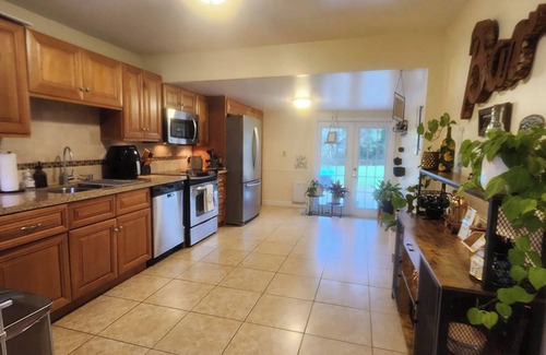 River Run House | Eclectic Bungalow, Charming 2-bdrm house in superb Fort Lauderdale with Pool