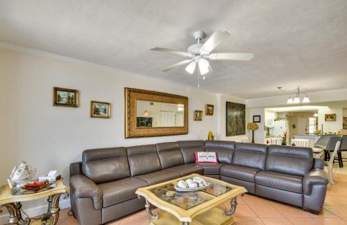 Daytona Beach Apartment | Eclectic Daytona Beach Condo with Breathtaking View!