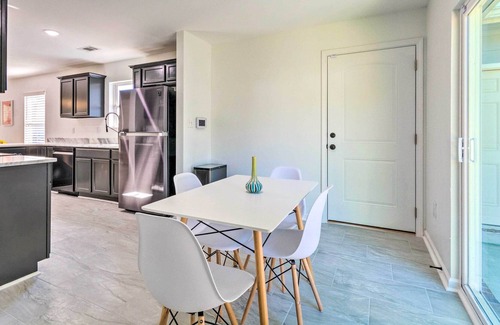 North Little Rock House | Eclectic North Little Rock House w/ Fire Pit!