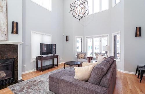 Lower East Side Apartment | Eclectic Stylish and Cozy Milwaukee Home