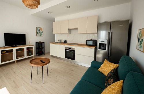 Puerto del Rosario Apartment | ECO Apart comfortable La Orquídea. With terrace, garden and jacuzzi at Green Dharma