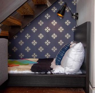 Center City Apartment | Eco Friendly Loft in Center City, CONTACTLESS CHECK IN - Hive Room