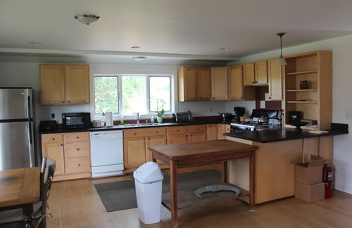 Dodgeville House | Eco-Friendly/Sustainable White Oak Savanna Events Farm & Sanctuary