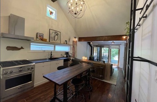 Innisfil House | Eco-Friendly Tiny Home Retreat
