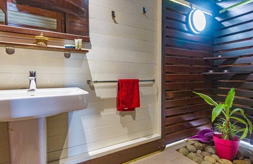Desbonnes House | Ecolodge wooden hut