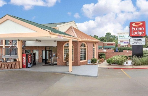Acworth Cabin | Econo Lodge Acworth East