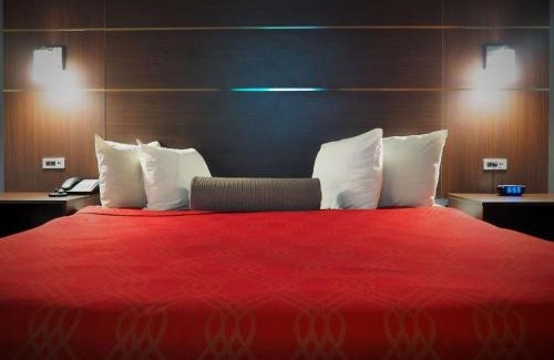 Augusta Cabin | Econo Lodge Augusta West near Fort Gordon