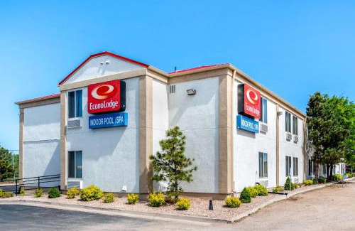 Cimarron Hills Hotel | Econo Lodge Colorado Springs near Airport