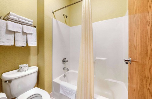 Cimarron Hills Hotel | Econo Lodge Colorado Springs near Airport