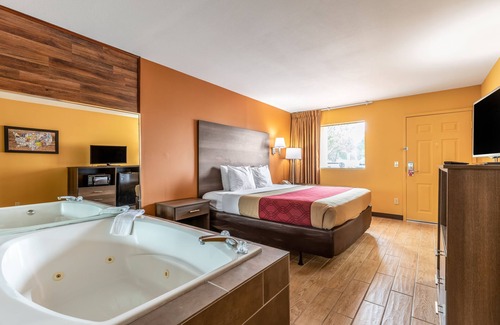 Kingsland Hotel | Econo Lodge Cumberland
