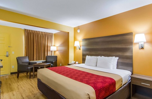 Kingsland Hotel | Econo Lodge Cumberland
