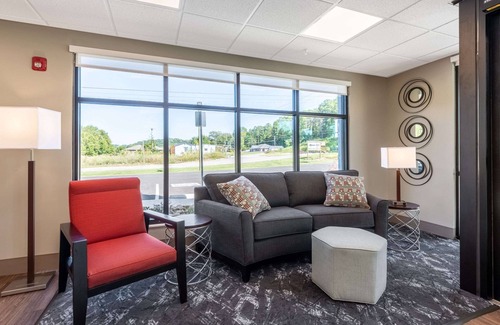 Dayton Hotel | Econo Lodge Dayton