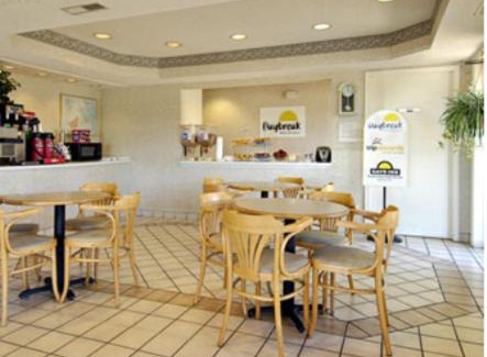 Franklin Cabin | Econo Lodge Franklin