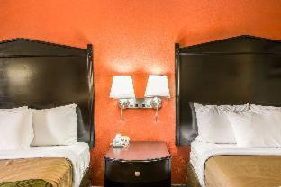 Blountville Cabin | Econo Lodge Kingsport East