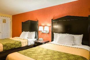 Blountville Cabin | Econo Lodge Kingsport East