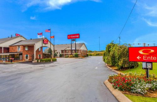 Lebanon Cabin | Econo Lodge Lebanon