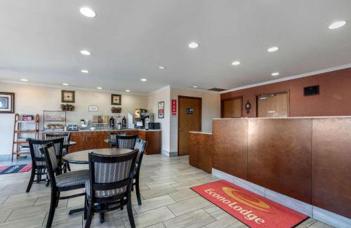 Lexington Cabin | Econo Lodge Lexington Southeast