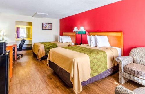 Martinsville Cabin | Econo Lodge Martinsville