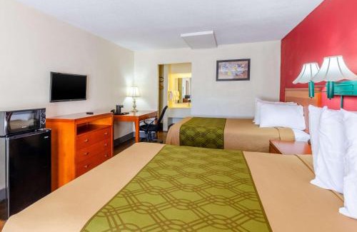 Martinsville Cabin | Econo Lodge Martinsville