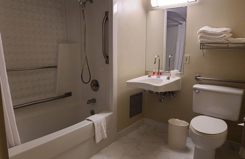 East Falls Church Hotel | Econo Lodge Metro