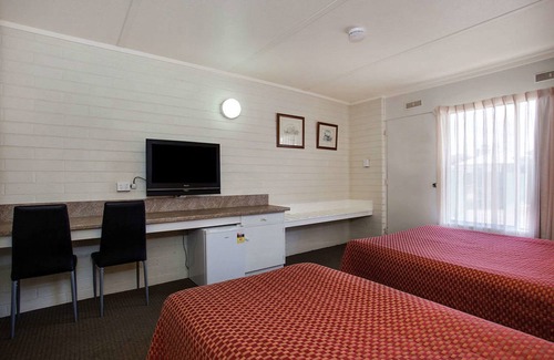 Portland Hotel | Econo Lodge Portland