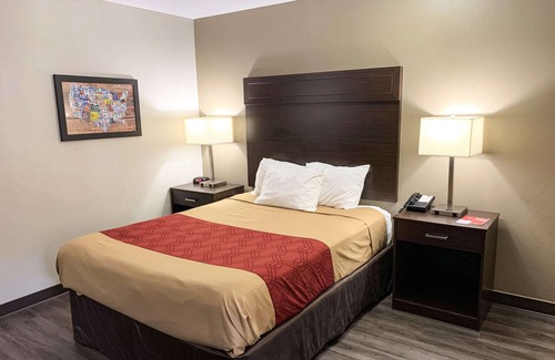 Downtown Portland Hotel | Econo Lodge Portland City Center
