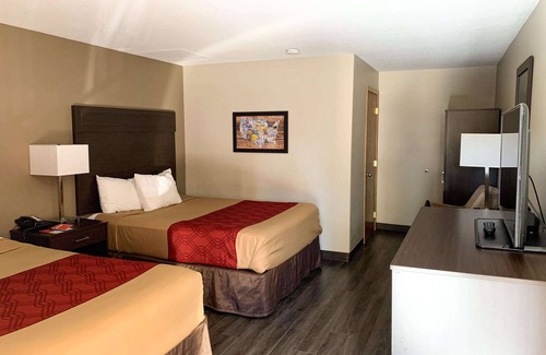 Downtown Portland Hotel | Econo Lodge Portland City Center