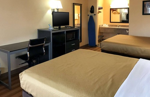 Purcell Hotel | Econo Lodge Purcell